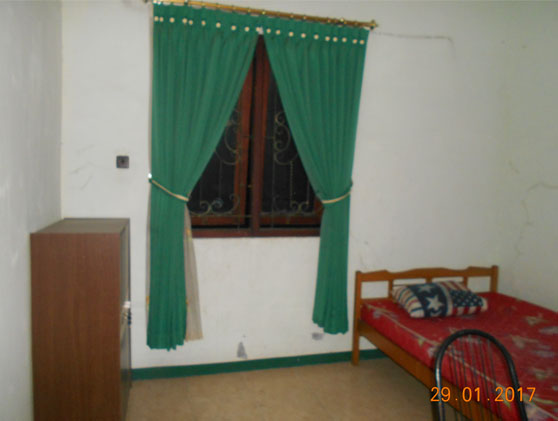 terima kost khusus pria Image