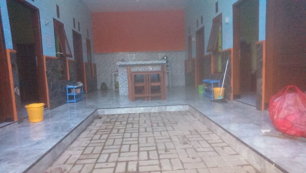 Terima kost pasutri atau cowok Image