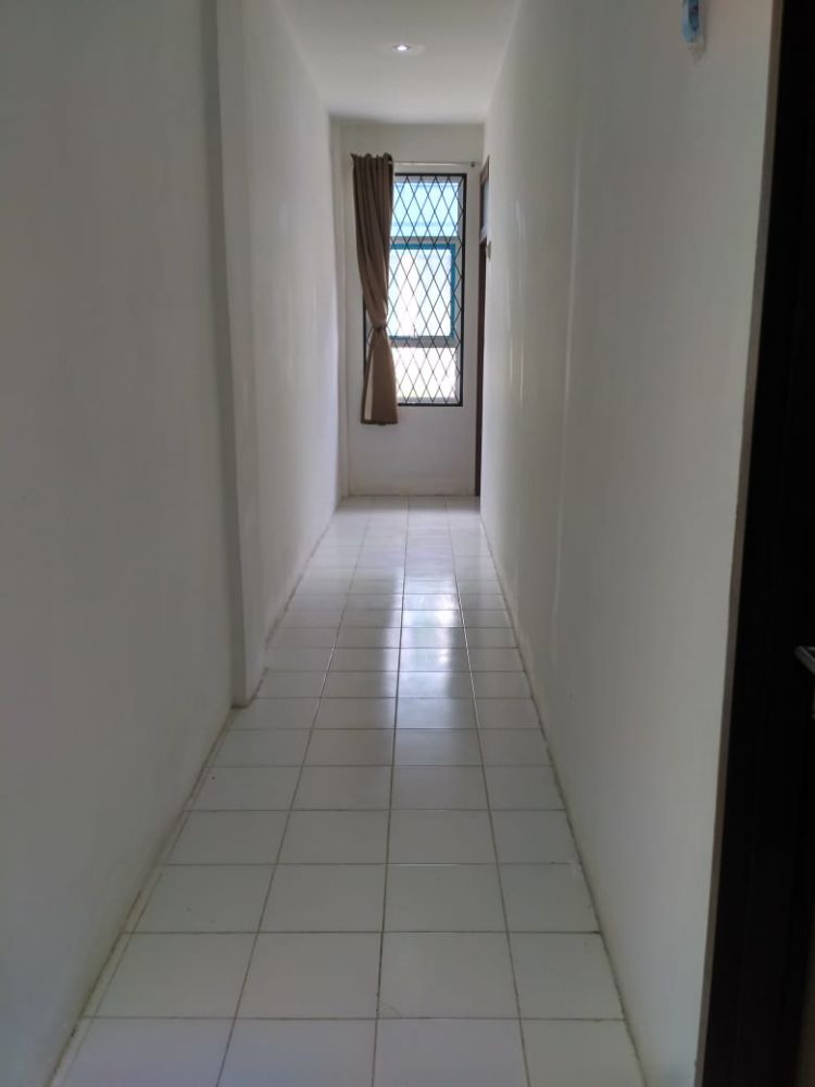 terima kost putra / putri Image