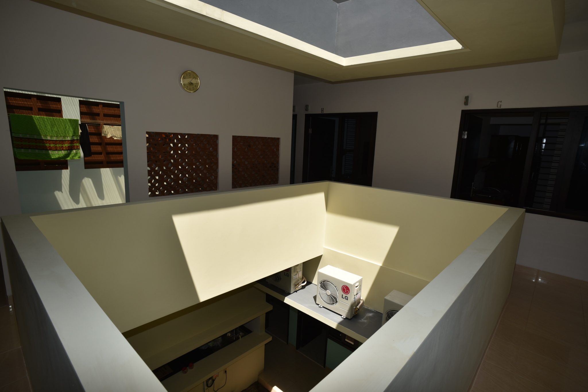 Terima Kost putri / Mahasiswi / Karyawati ber AC dan NON AC dekat Gunadarma dekat UI DEPOK Image