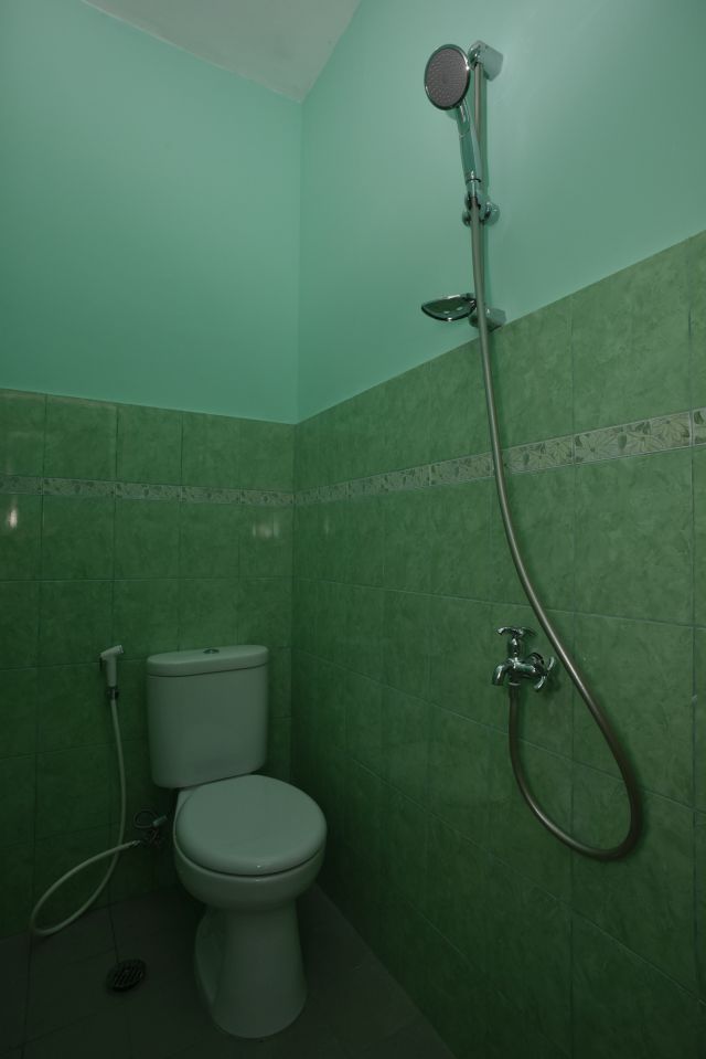 Terima Kost putri / Mahasiswi / Karyawati ber AC dan NON AC dekat Gunadarma dekat UI DEPOK Image