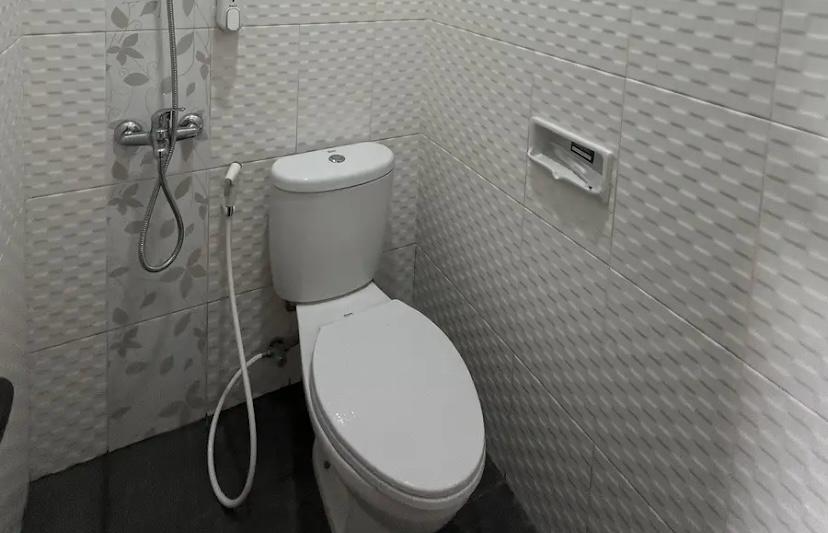 Djuragan Kamar - Kaira Room Guest House Syariah Image