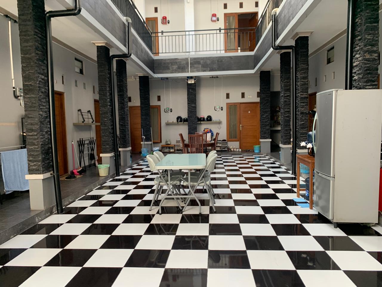 Djuragan Kamar - Talenta Kost Putri Exclusive Image