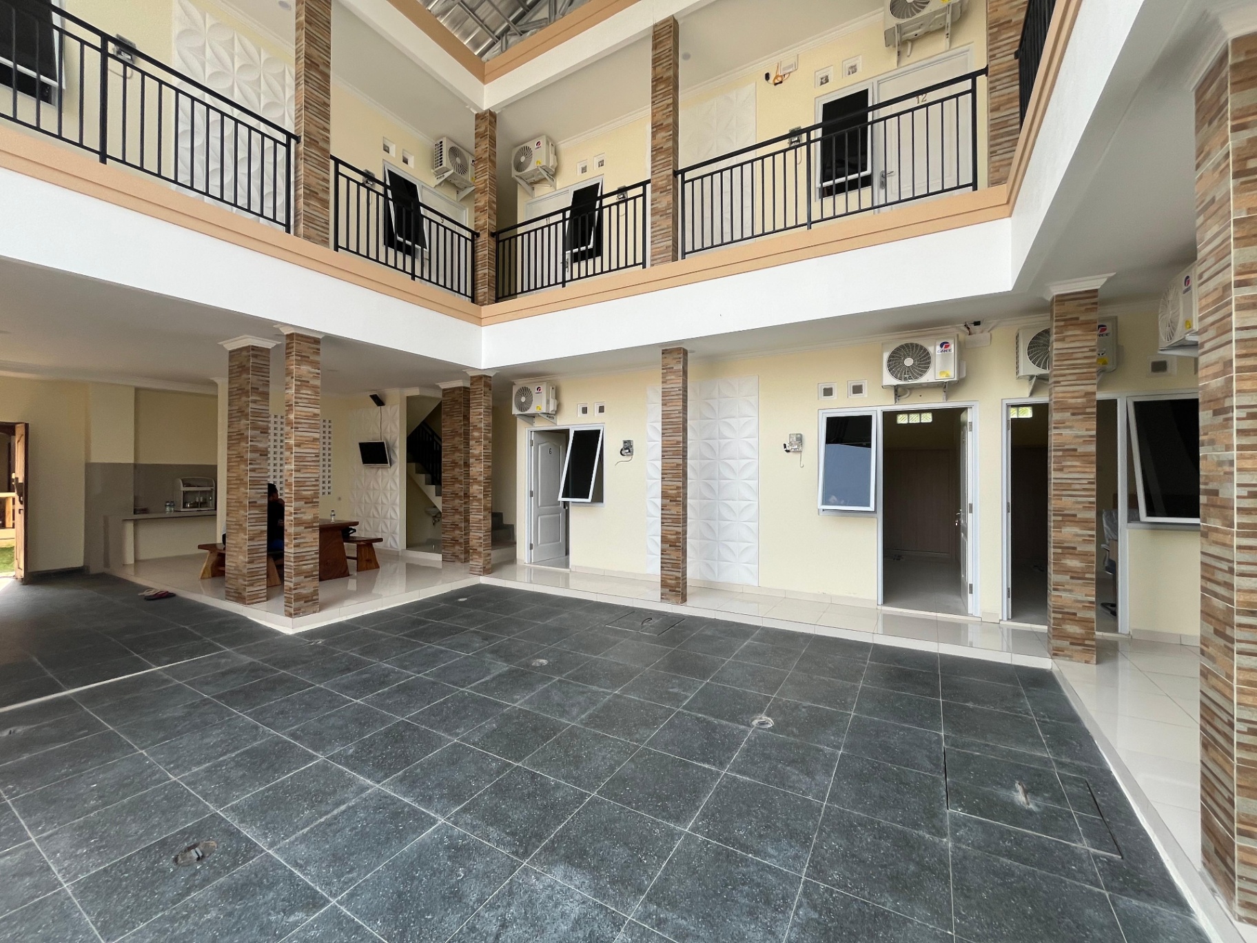 Djuragan Kamar - Kost Putra Dinke Image