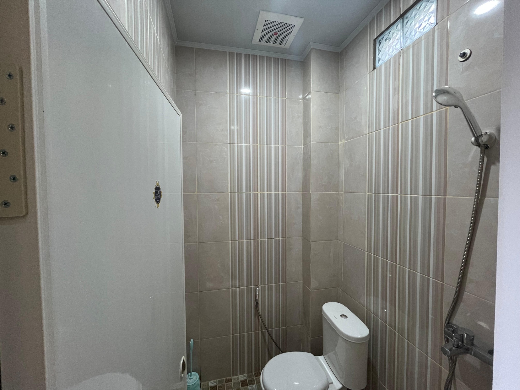 Djuragan Kamar - Kost Putra Dinke Image