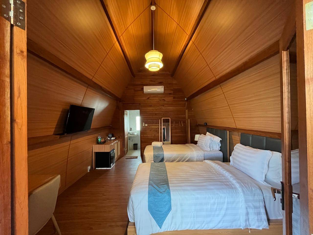 Djuragan Kamar - Pucuk Matahari Stable Image