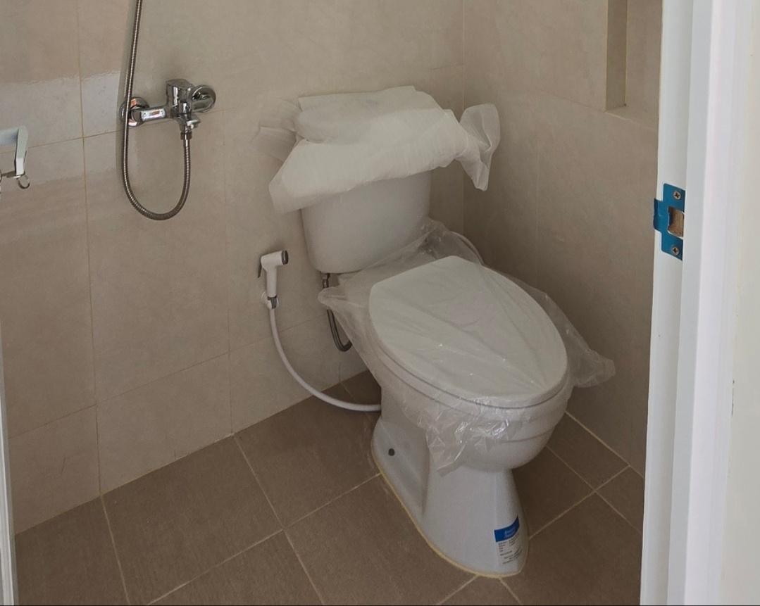 Djuragan Kamar - Kost Safir Executive Slamet Riyadi Image