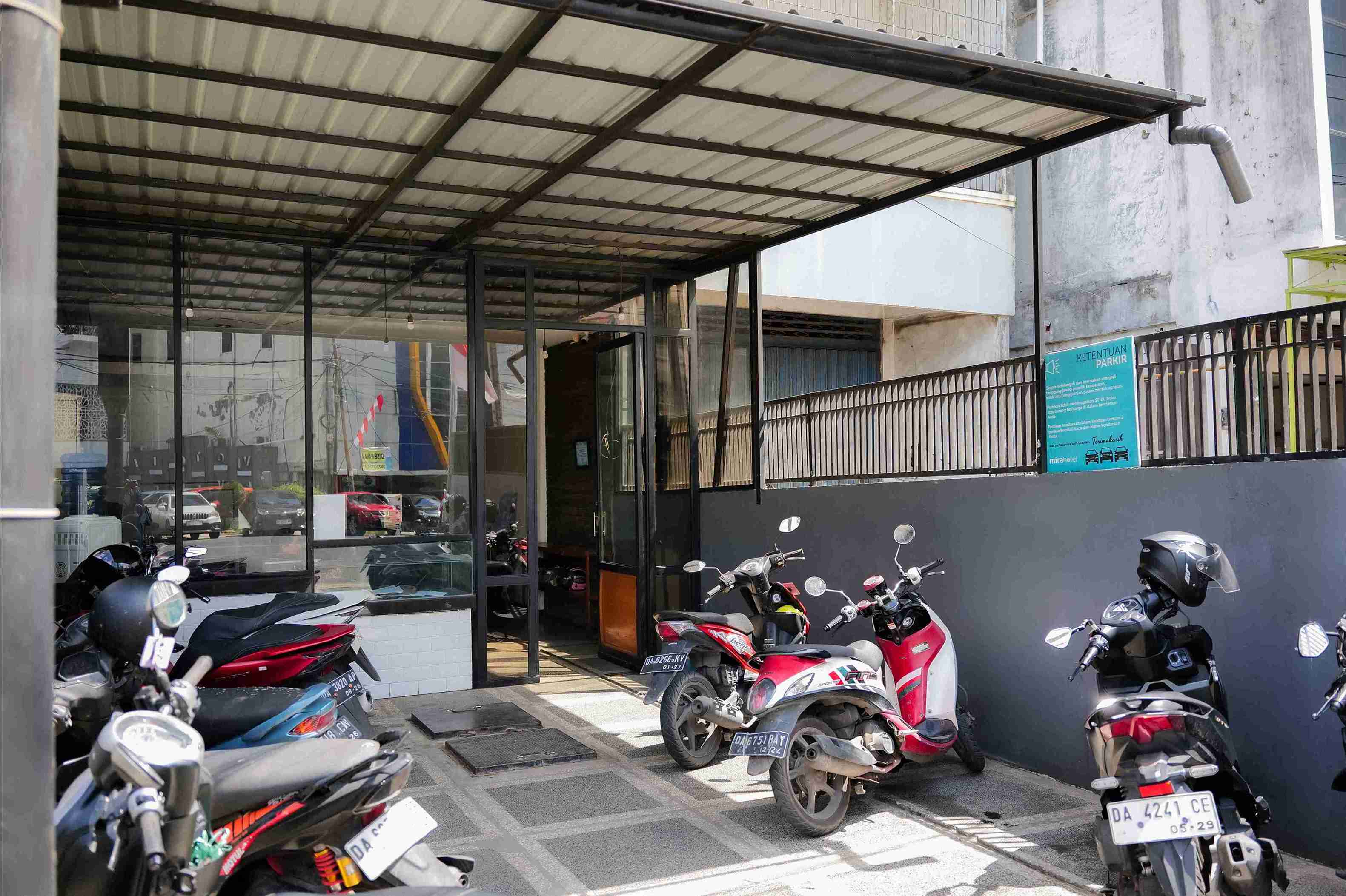 Djuragan Kamar - Lambung Mangkurat Image