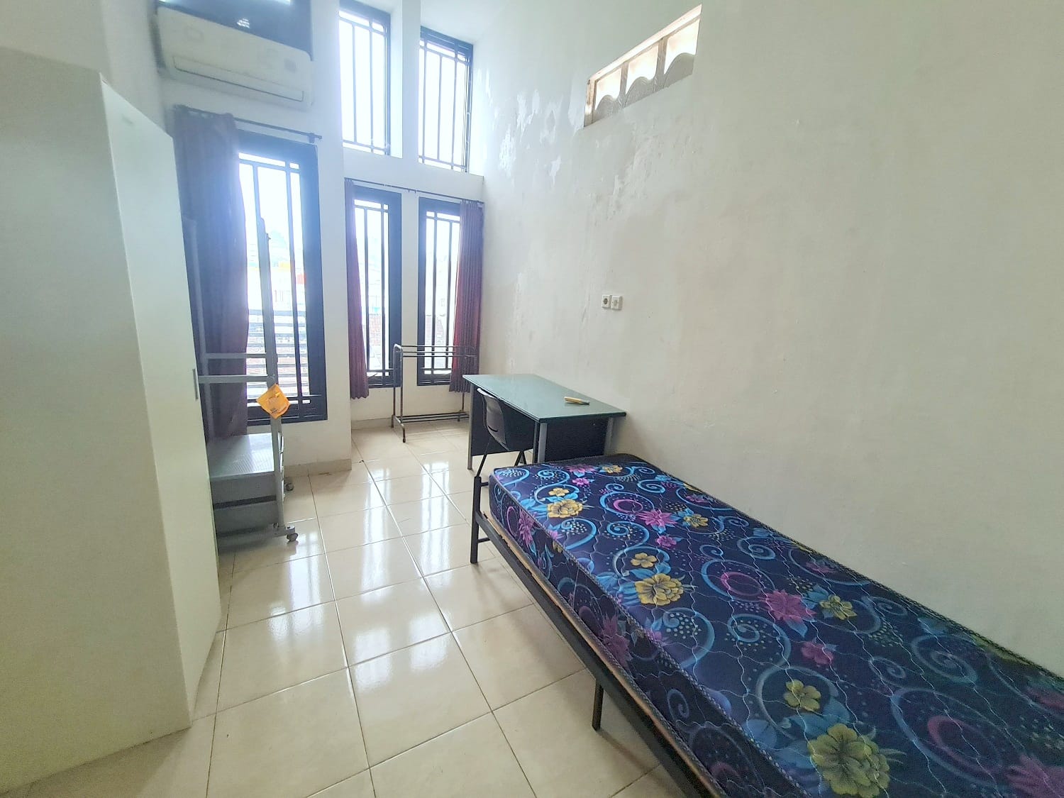 Djuragan Kamar - Kost Karang Rejo 90 AC dan non AC murah dan bersih Dekat Unika Semarang Image