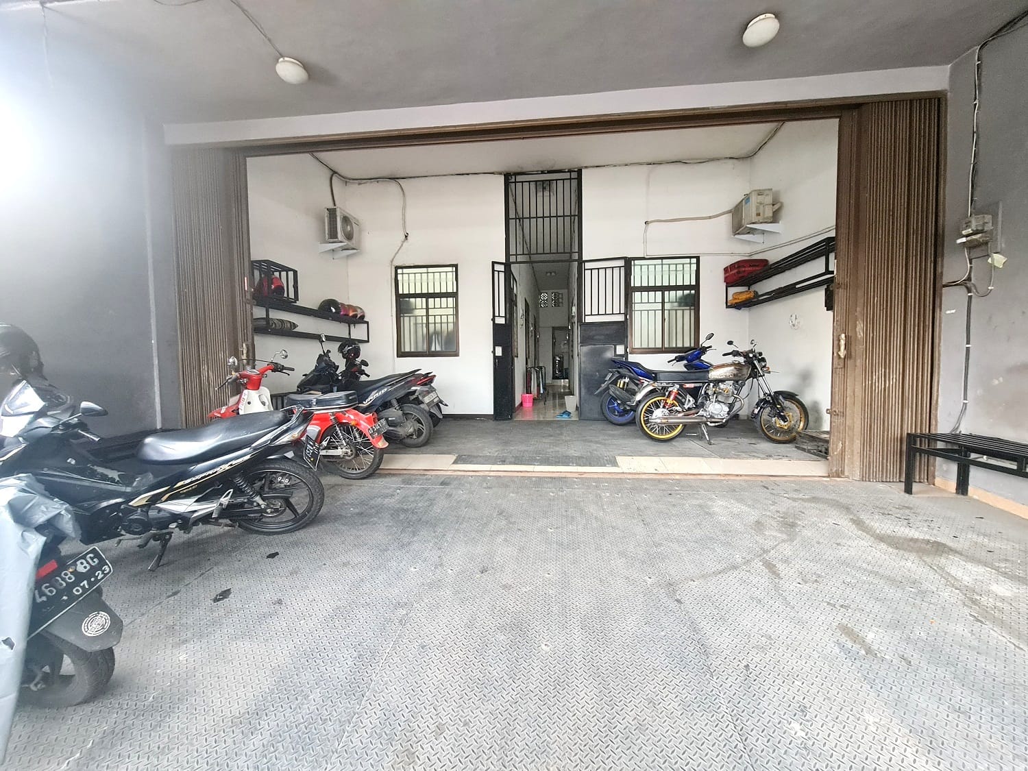 Djuragan Kamar - Kost Karang Rejo 90 AC dan non AC murah dan bersih Dekat Unika Semarang Image