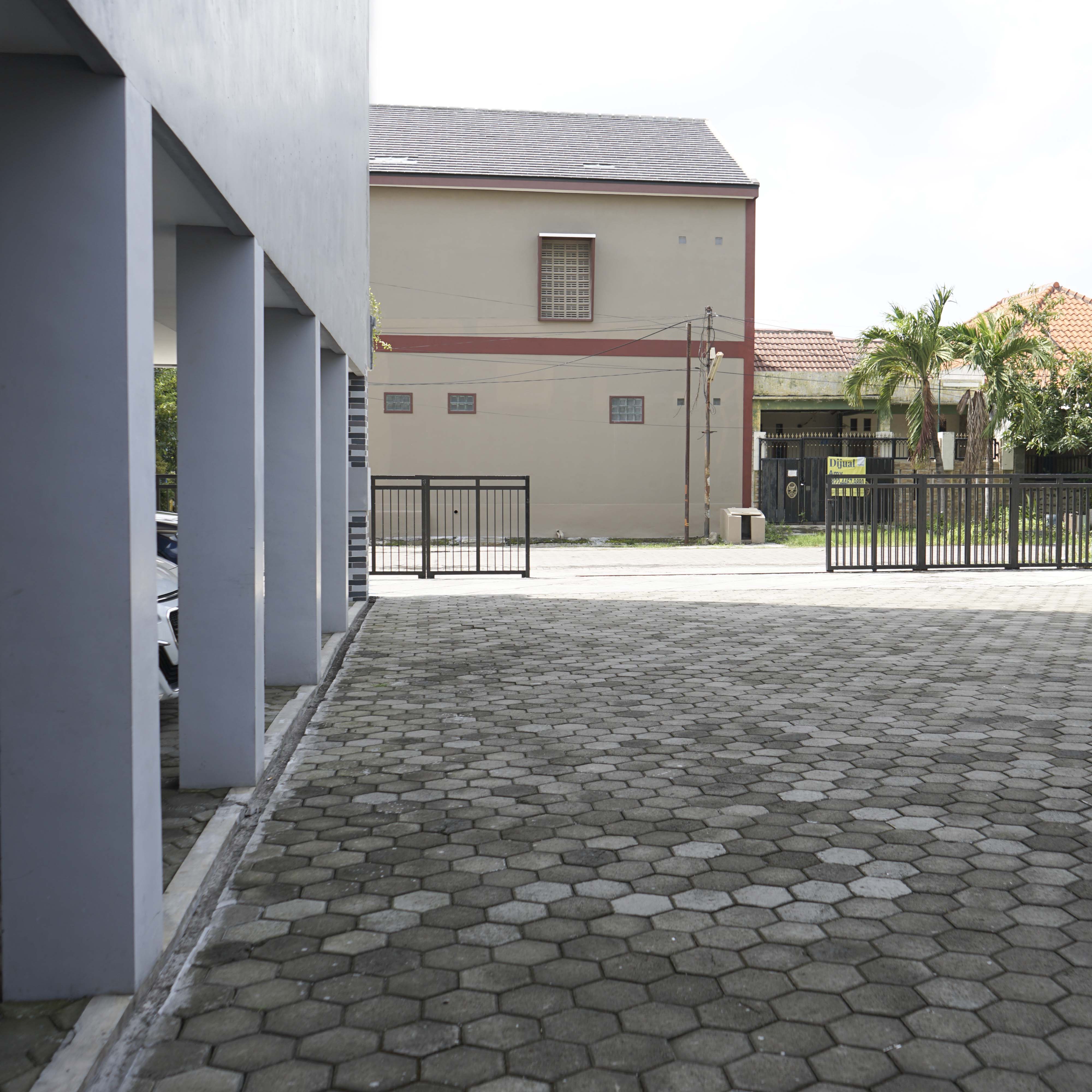 Djuragan Kamar - Djuragan Kamar Gunung Anyar Image