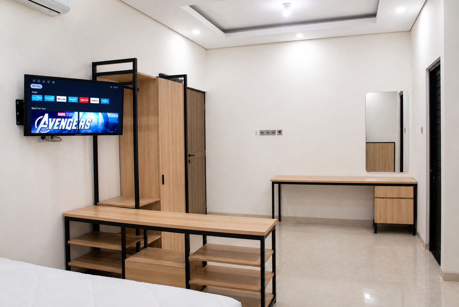 Djuragan Kamar - LABUHAN Image