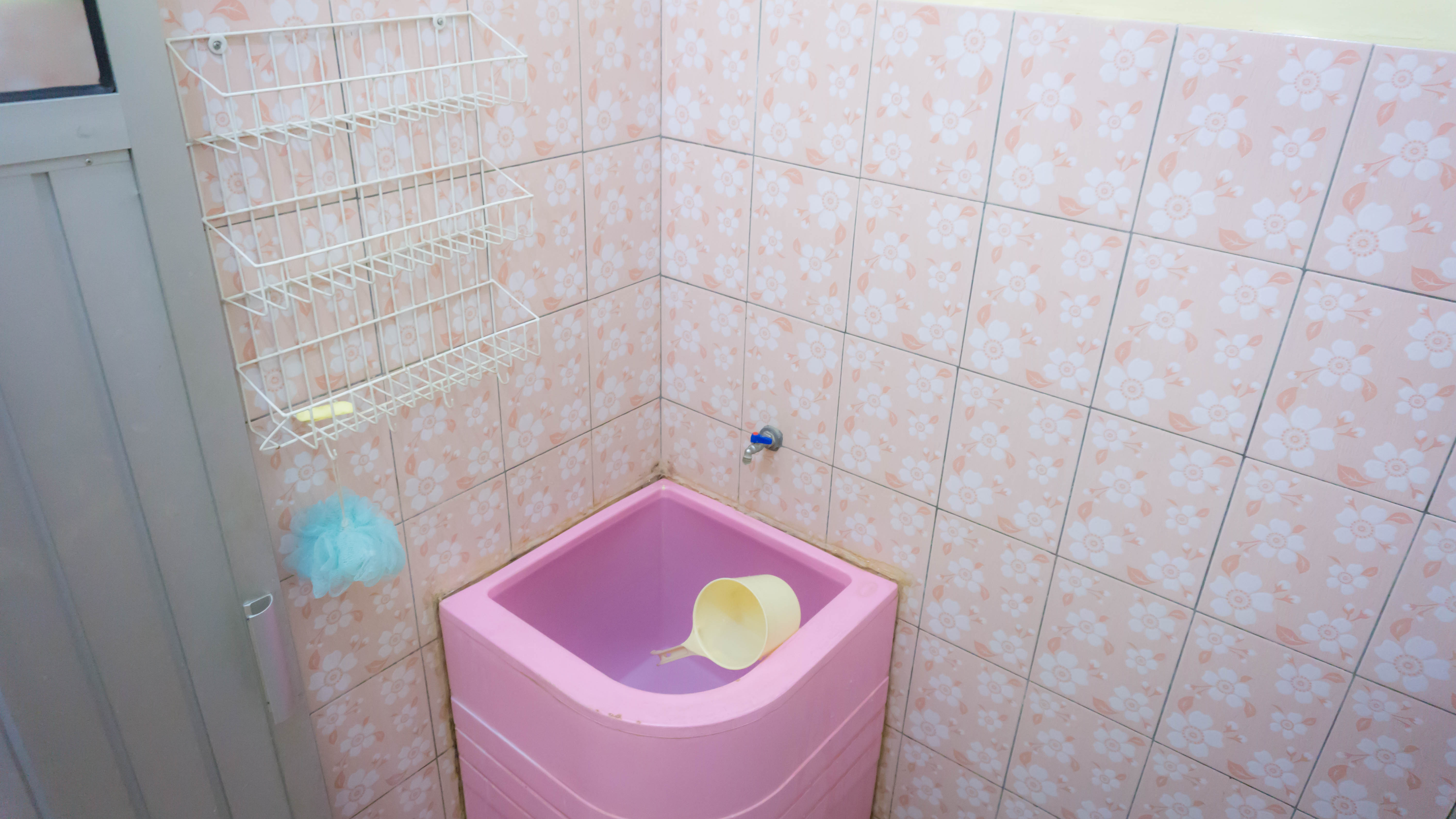 Barja Kostel Exclusive Putra & Keluarga Image