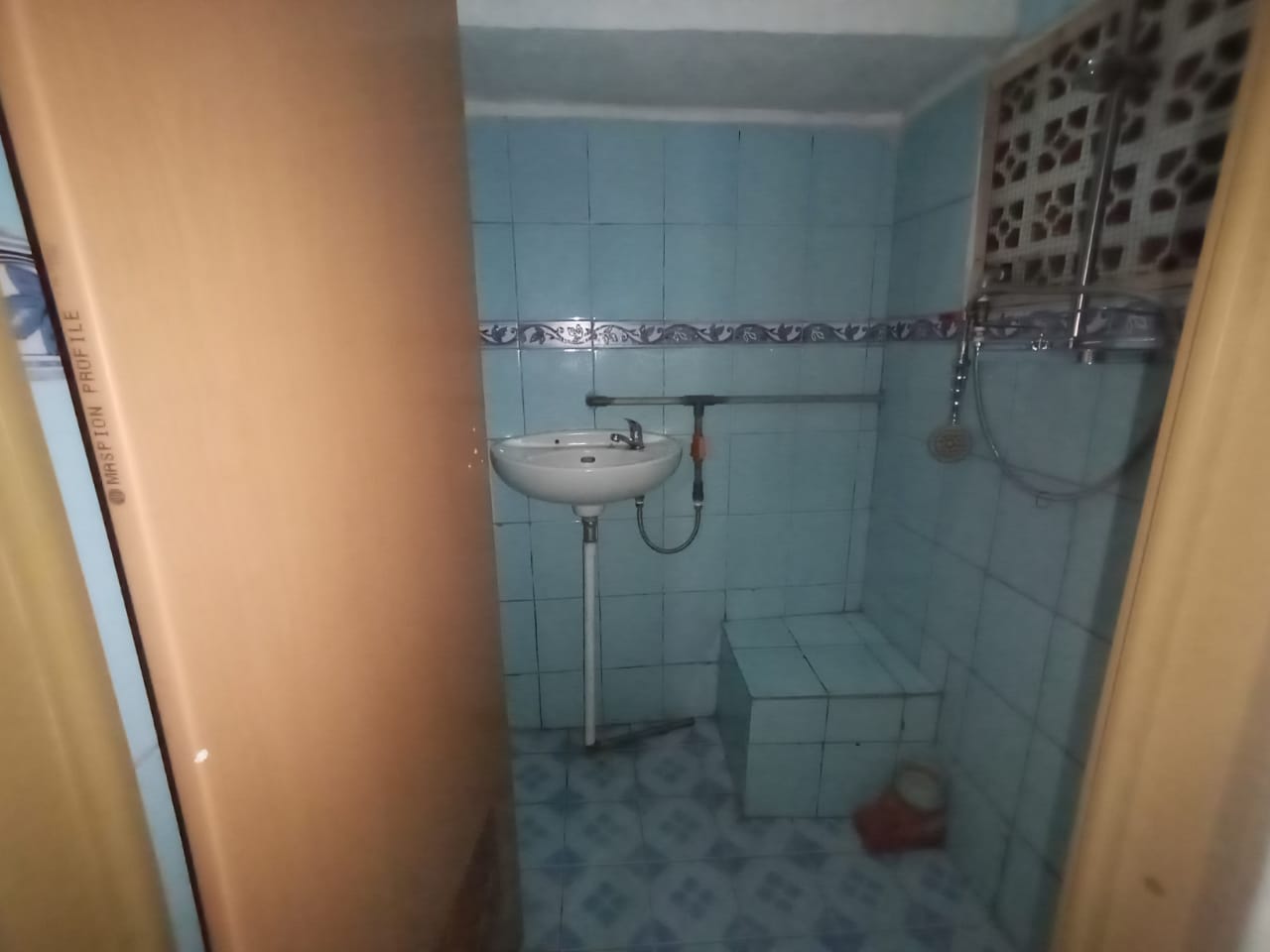 Eya dan Eza kost Image