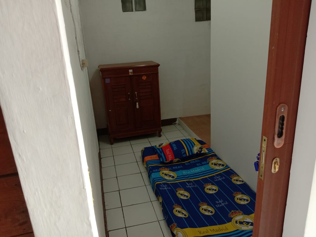 Eya dan Eza kost Image