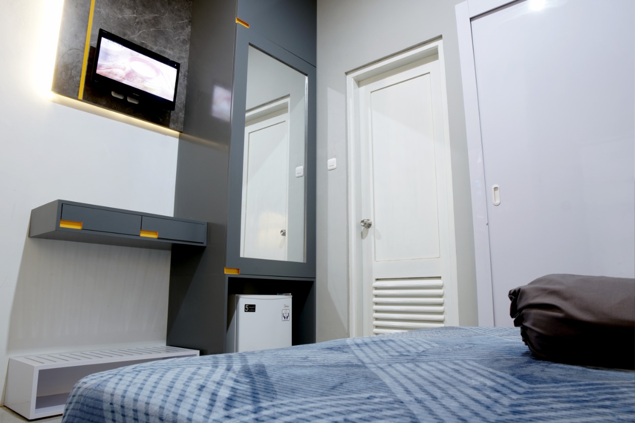 Djuragan Kamar Nogotirto Image